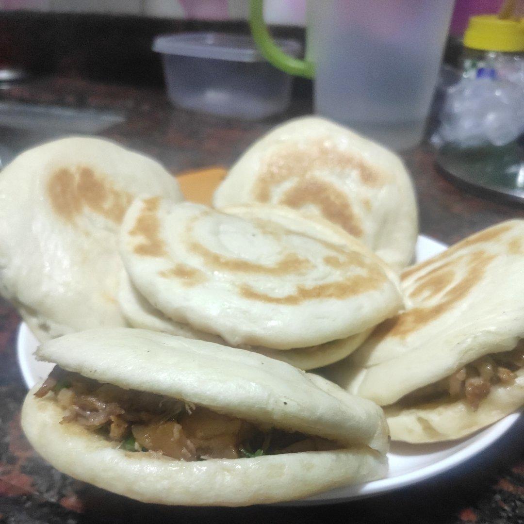 肉夹馍（肉+馍的做法）