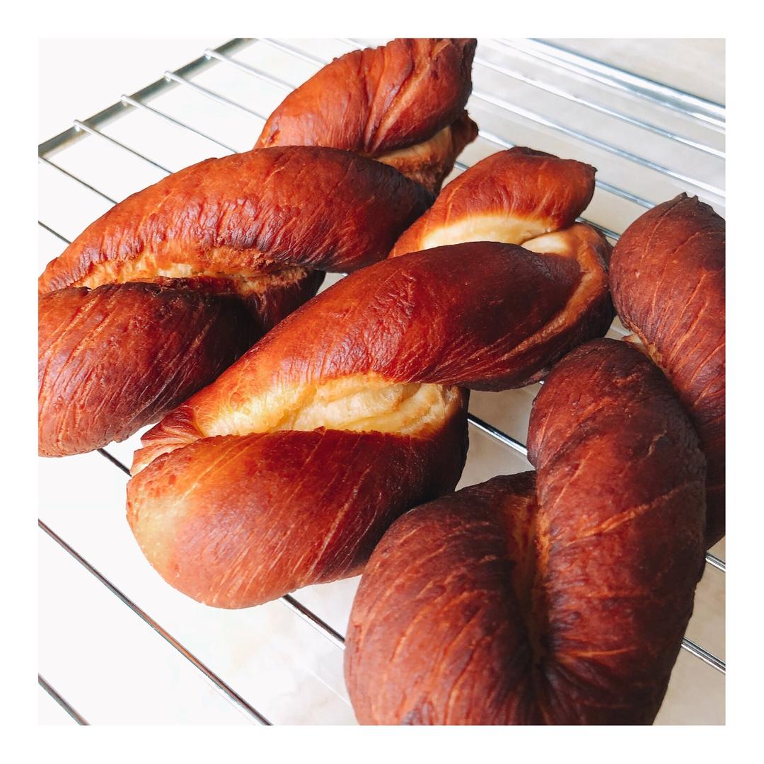 蜂蜜小麻花 Twisty Fried Donut