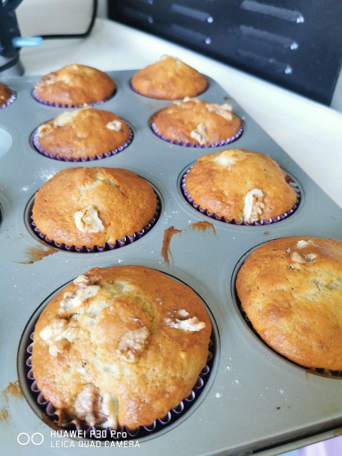 香蕉核桃蛋糕（低油少糖健康版）