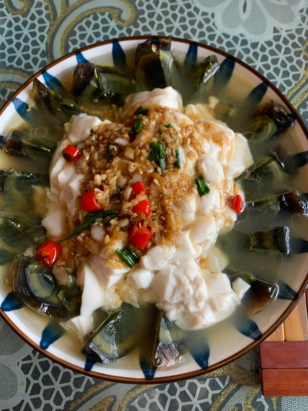 皮蛋拌豆腐