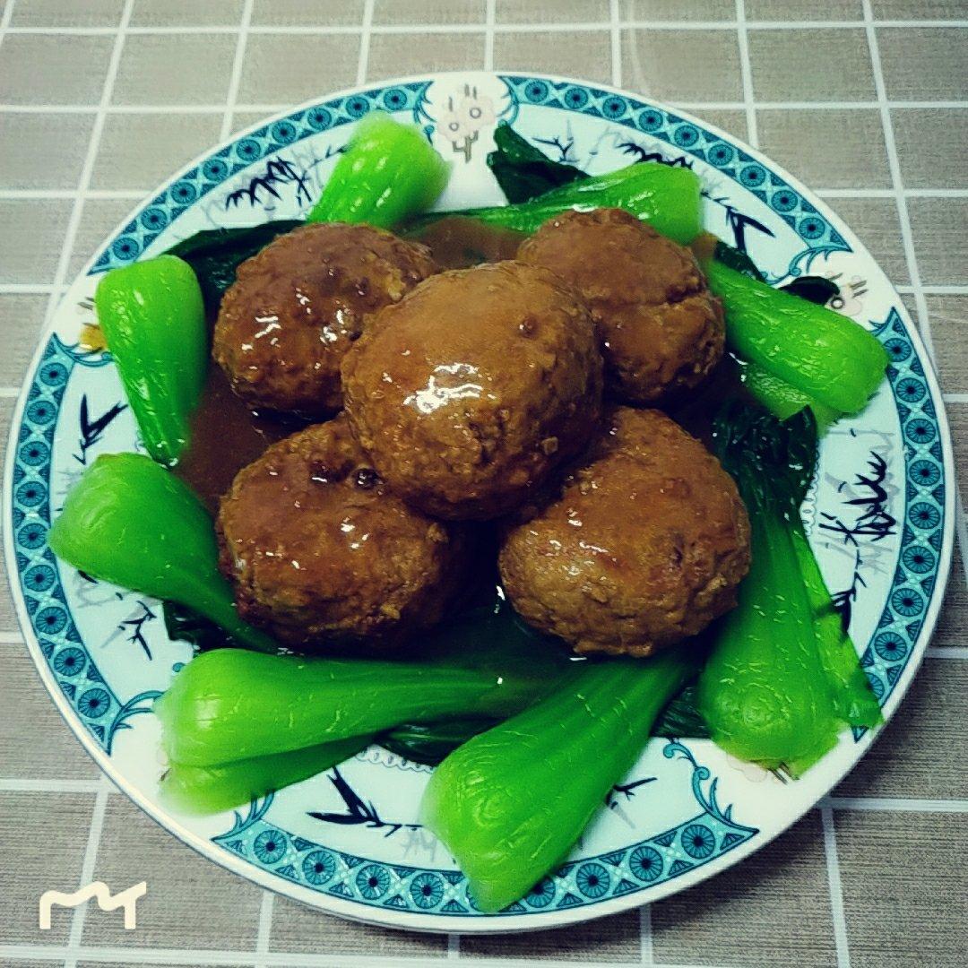 红烧狮子头