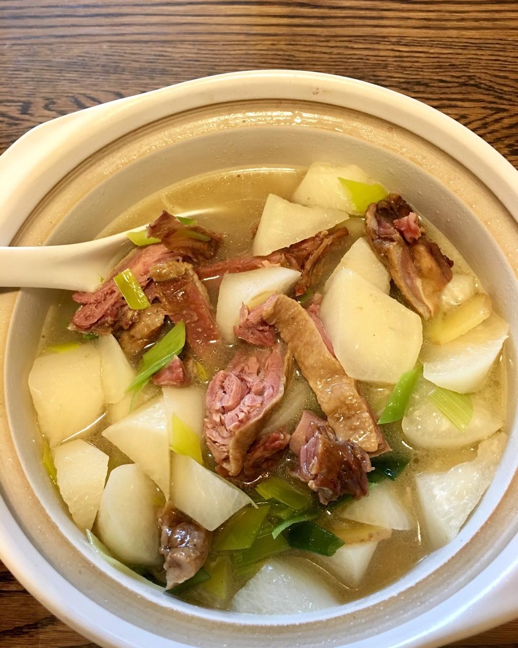 腊鸭焖萝卜