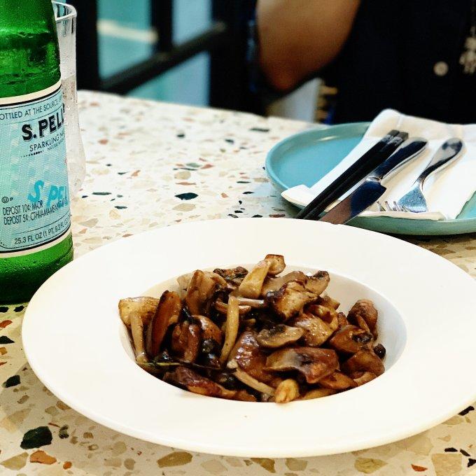 外食