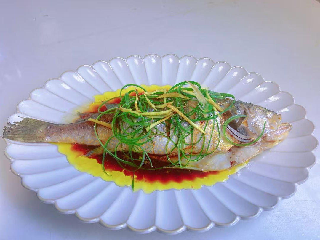 青花椒蒸黄花鱼🐟🌱🌶️🥢