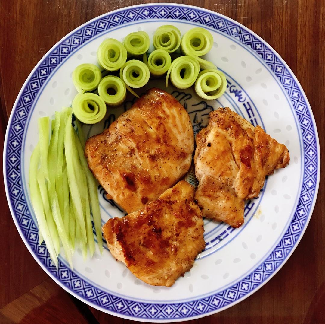 【嫩煎鸡胸肉】