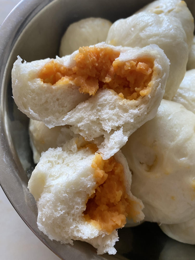 巴布和布巴做的红薯馅包子