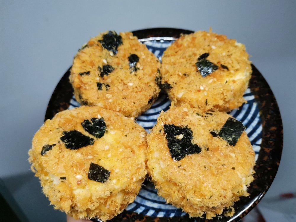 美味海苔肉松小贝