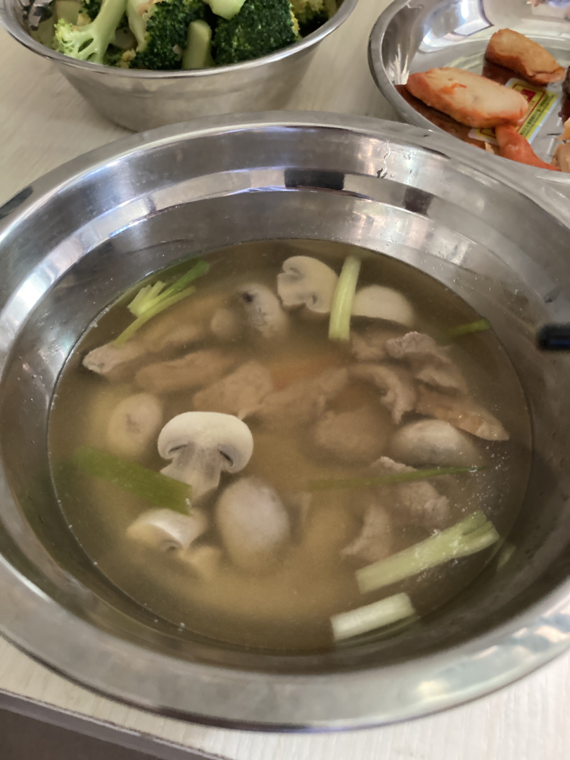 蘑菇肉片汤—十分钟搞定