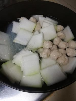 暖冬里的龙利鱼鱼丸粉丝冬瓜汤的做法 步骤16