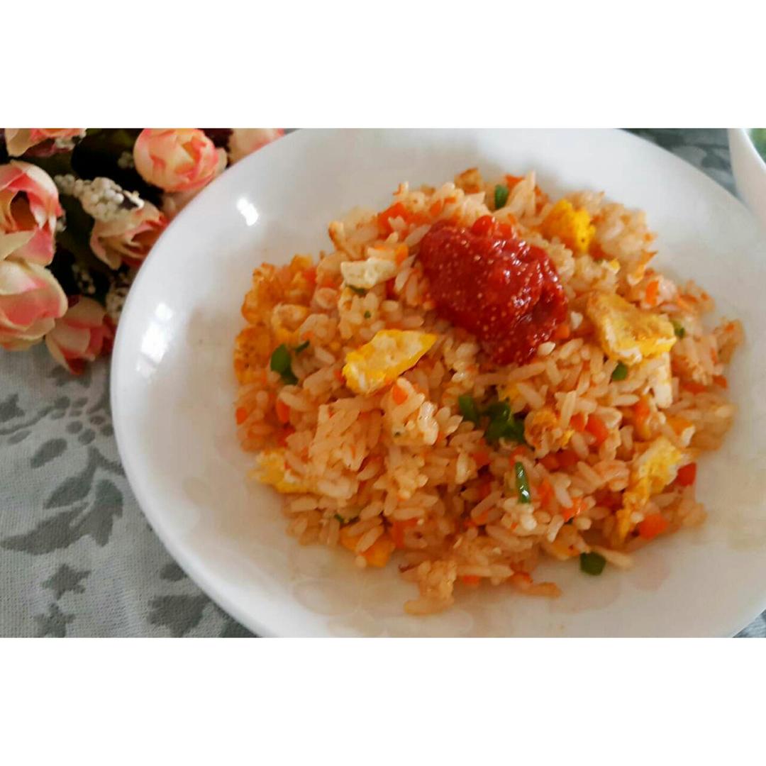 鱼子酱炒饭