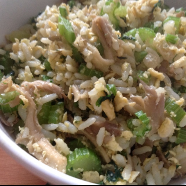 董太的私方菜--豆瓣酱芹菜鸡蛋炒饭