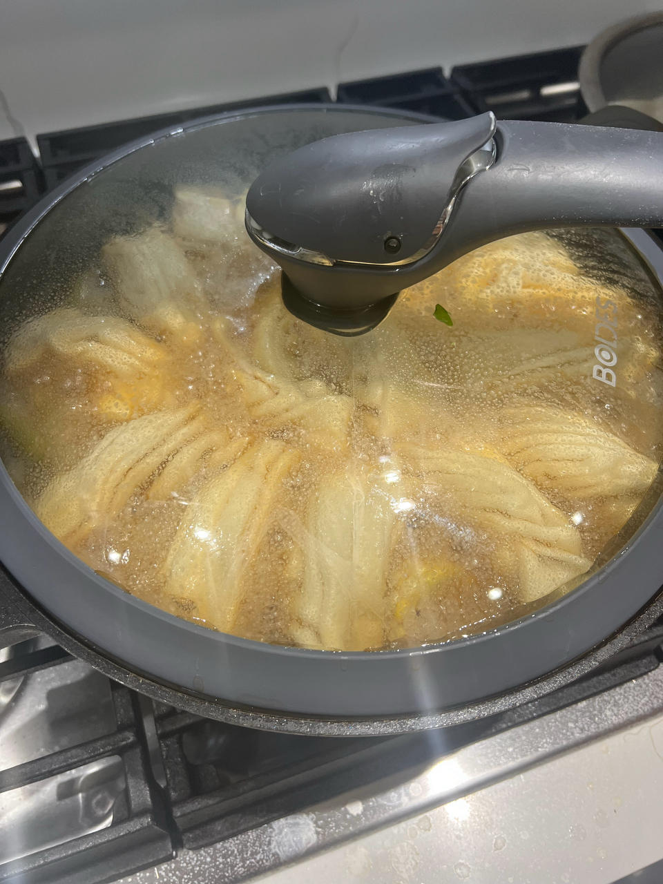 饭菜一锅出－土豆玉米排骨焖卷子【超详细】