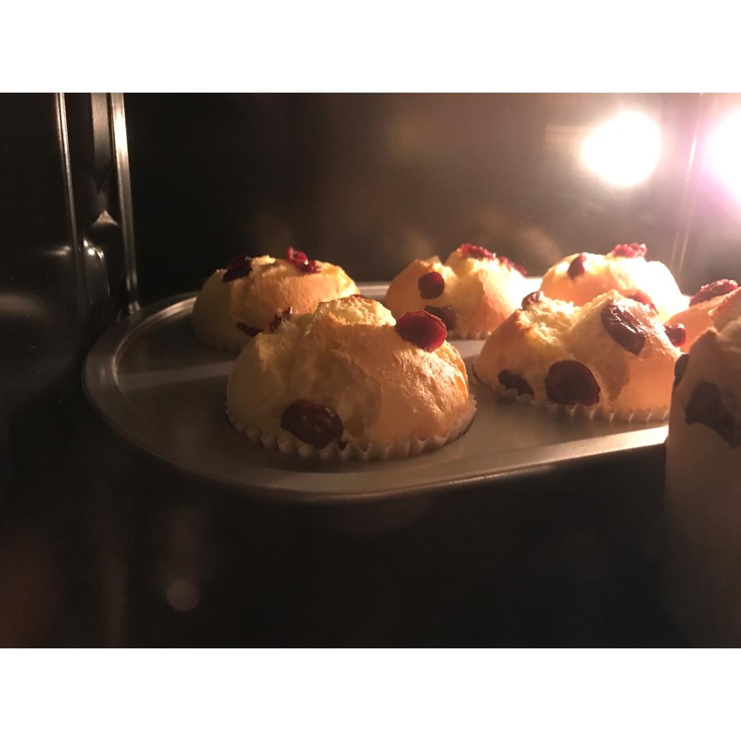 蔓越莓棉花纸杯蛋糕