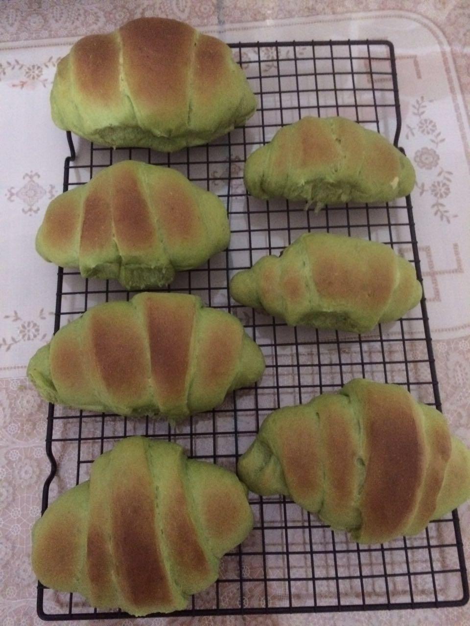 抹茶蜜豆牛角包