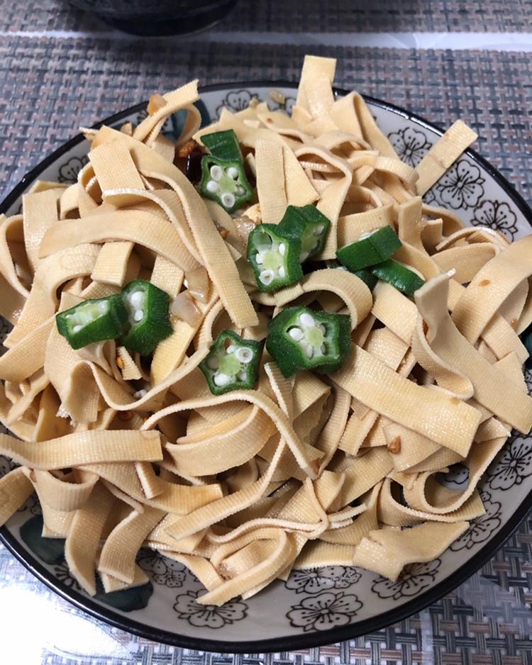 凉拌豆腐皮