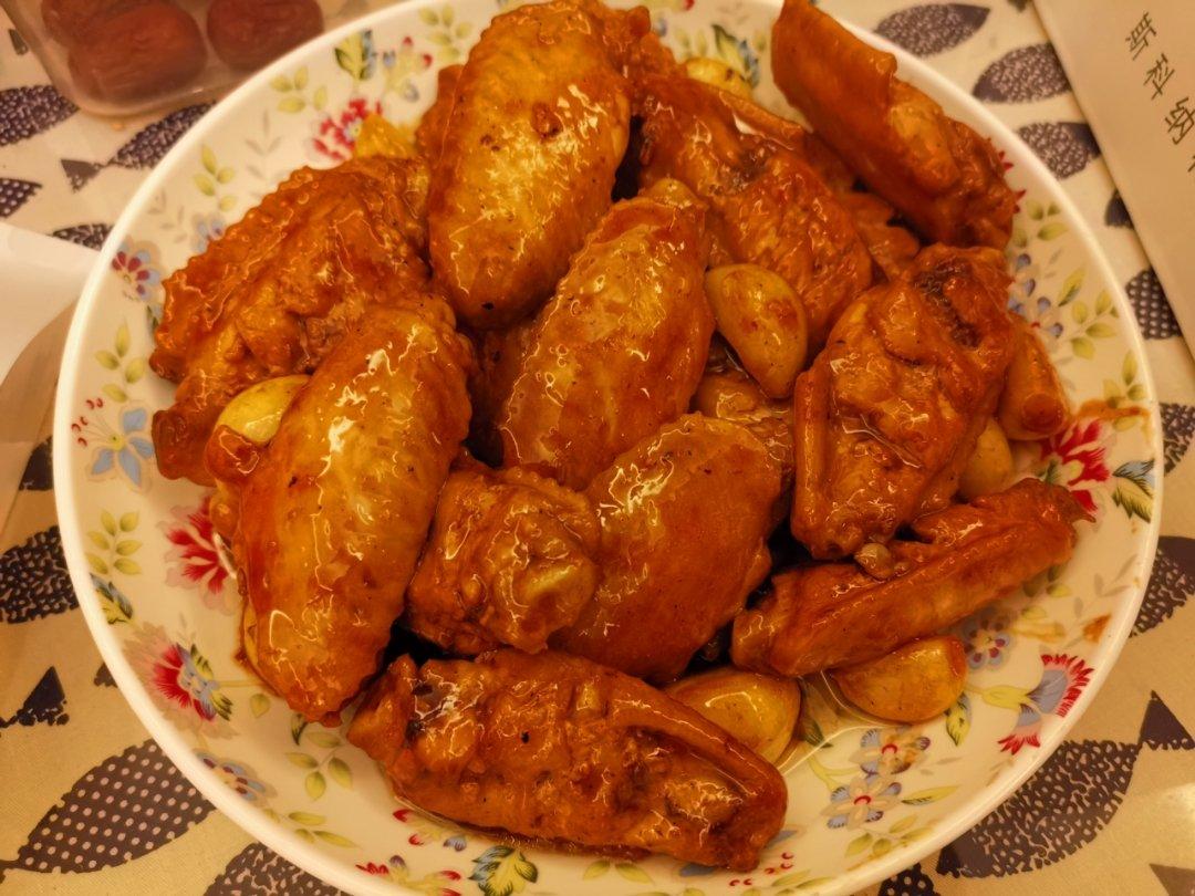 蒜香蚝油鸡翅中