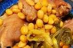 黄豆炖猪蹄（肉汤做肉皮冻）