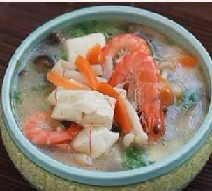 鲜虾菌菇汤的做法
