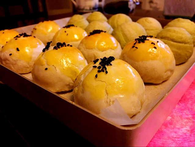 蛋黄酥~紫薯、抹茶、原味~花好月圆，中秋快乐~内附一次做六色蛋黄酥方法~