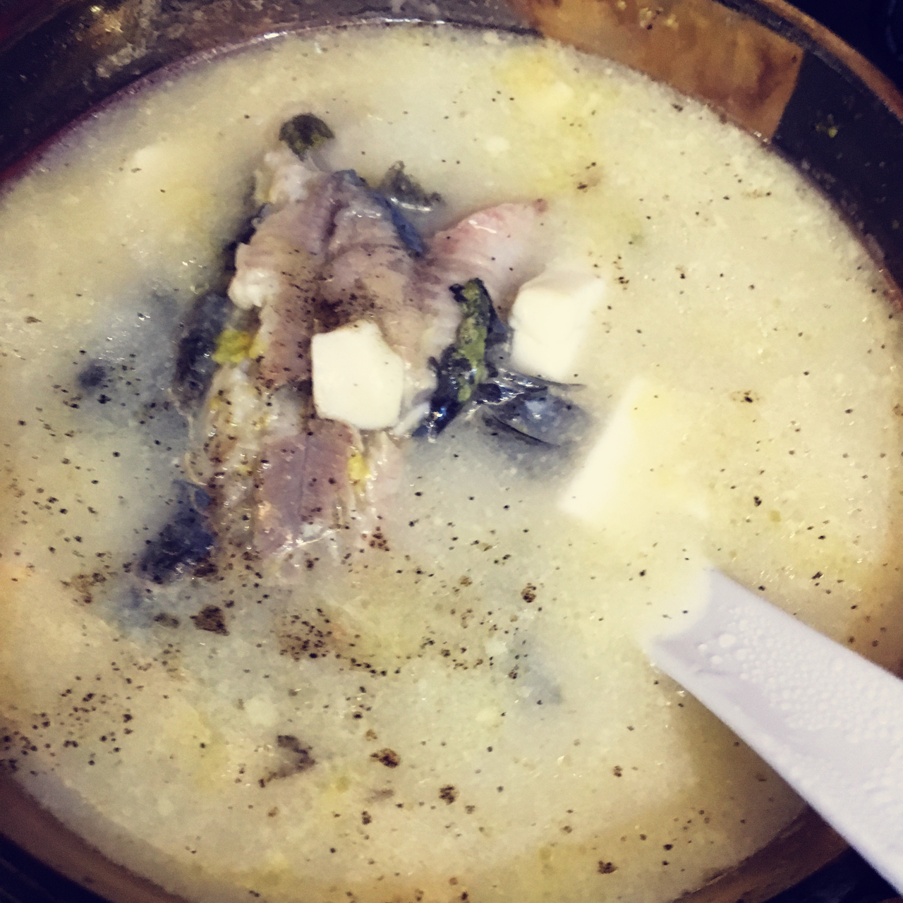 昂子鱼豆腐汤