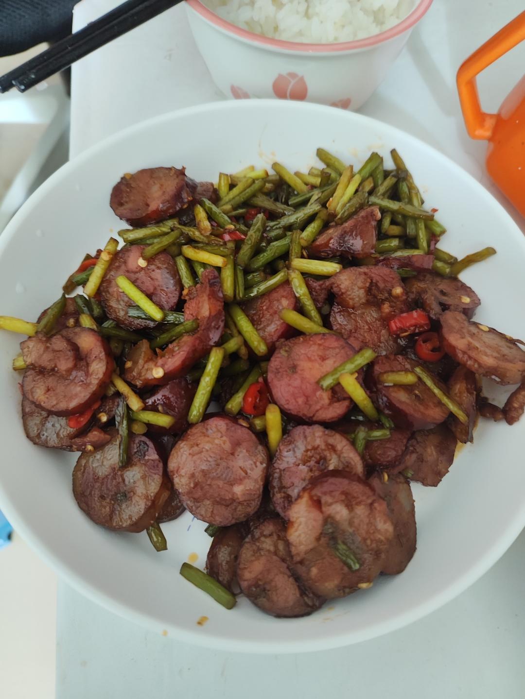 蒜薹炒腊肠