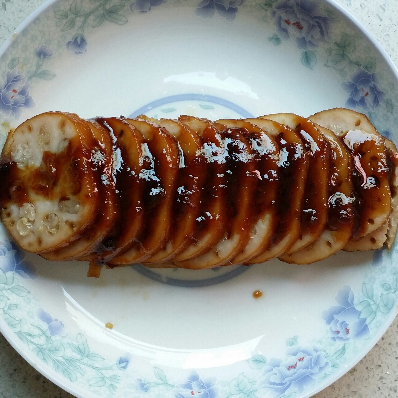 养颜暖胃糯米藕