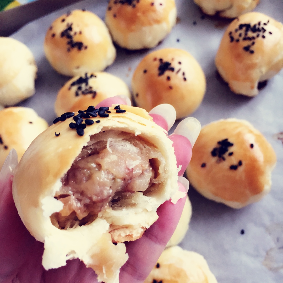 泳式鲜肉榨菜月饼
