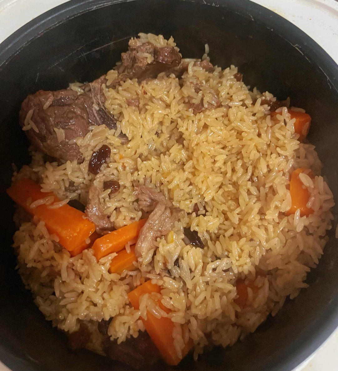 新疆抓饭（简单又好吃的电饭锅版）