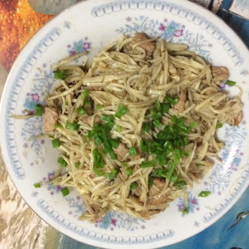 高笋炒瘦肉的做法