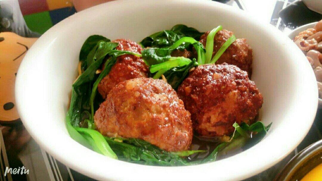 四喜丸子/红烧狮子头 Chinese Meatballs