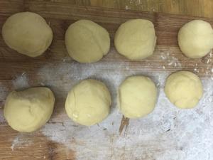 葱油面包的做法 步骤2
