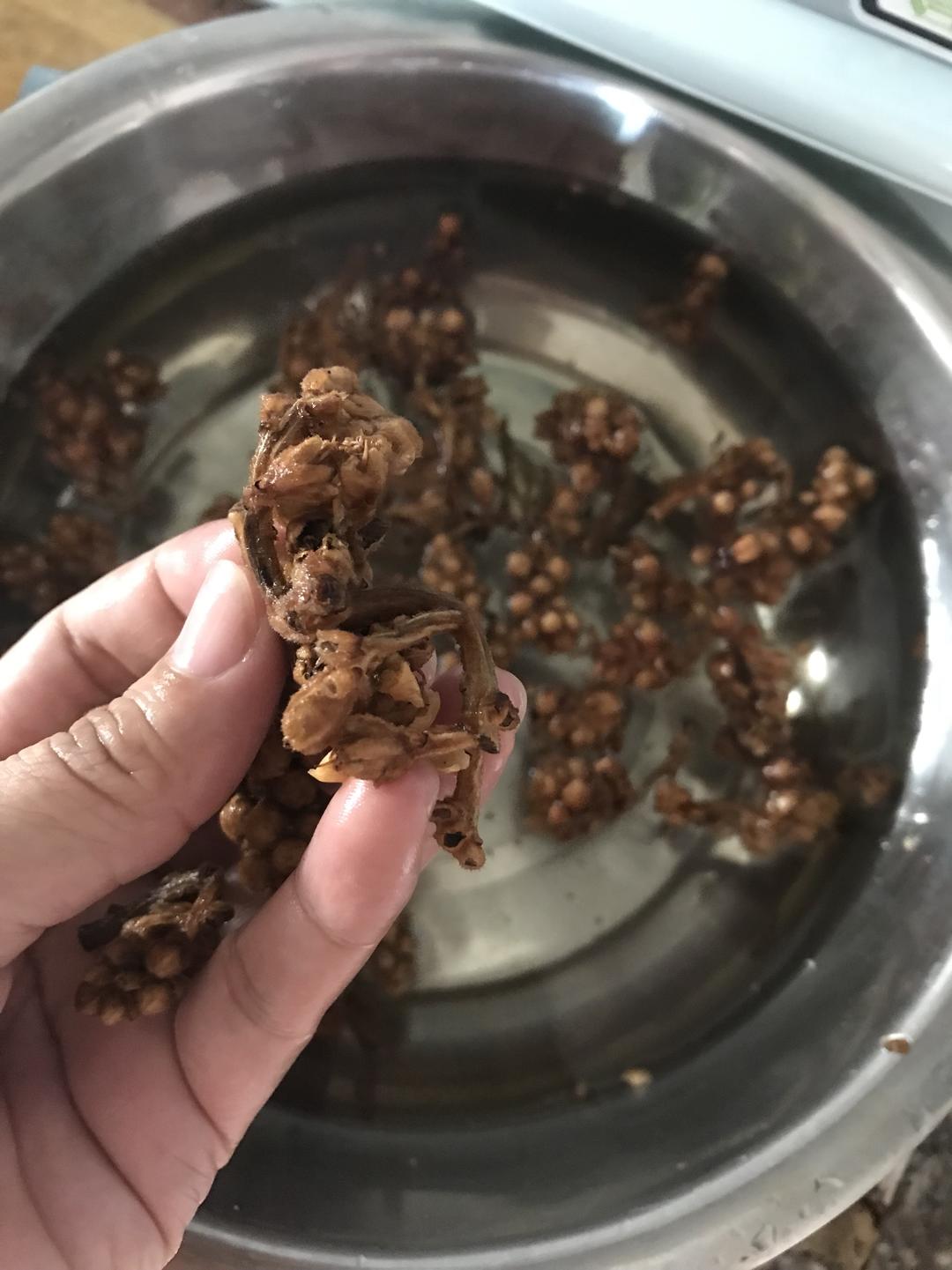 步骤图 广东靓汤 枇杷花炖瘦肉汤的做法 广东靓汤 枇杷花炖瘦肉汤的做法步骤 汤羹 下厨房