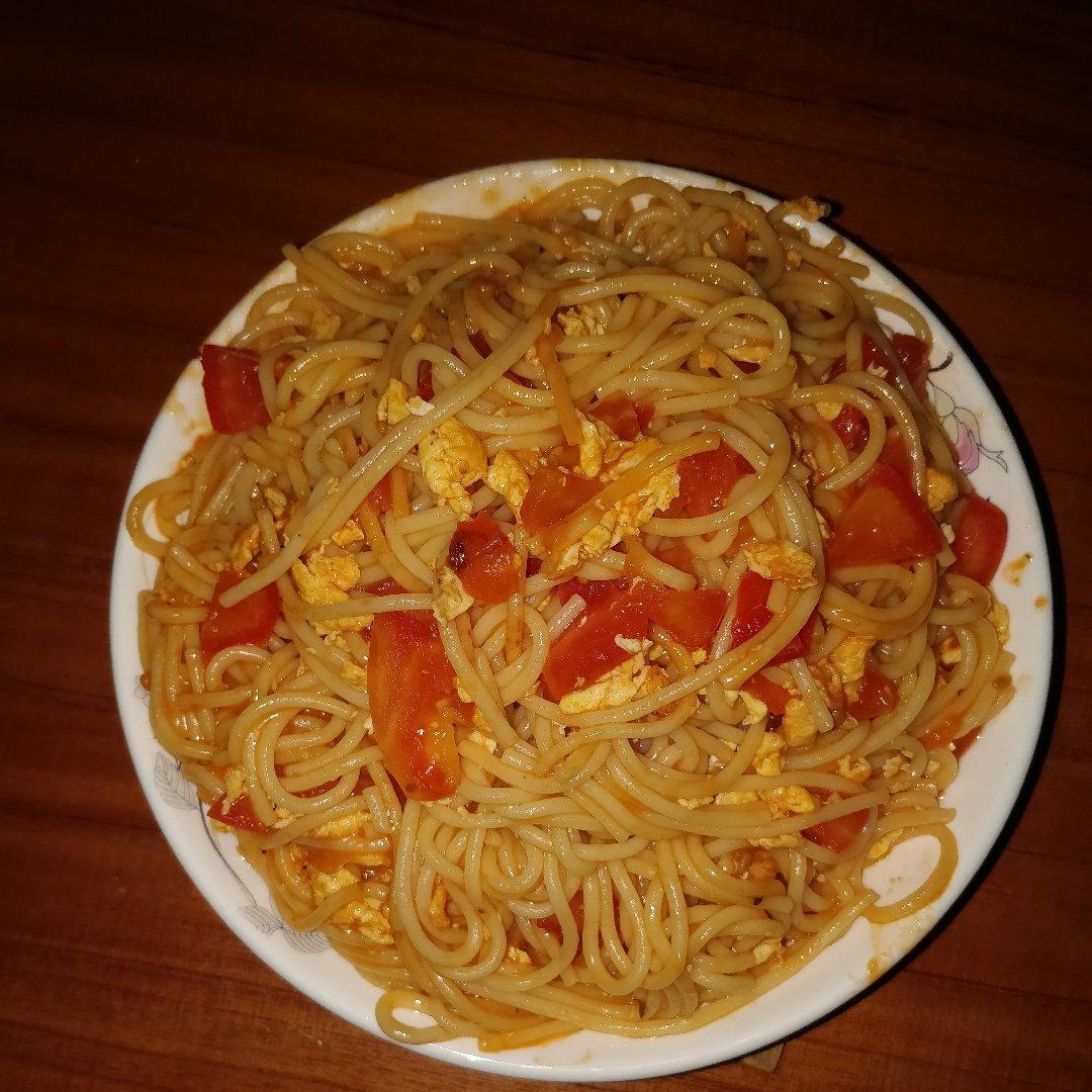 西红柿鸡蛋意面