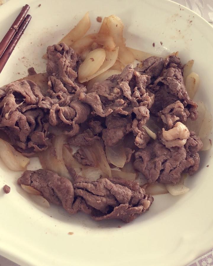 洋葱炒牛肉