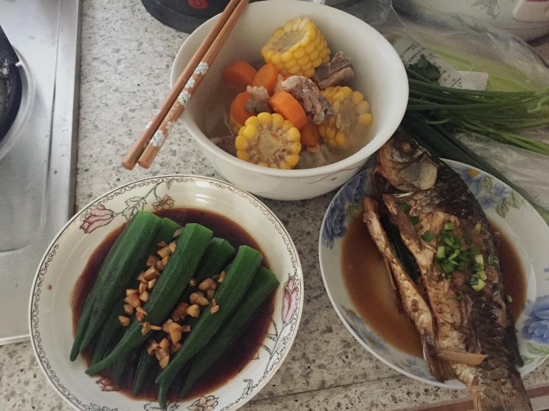 蒜蓉秋葵