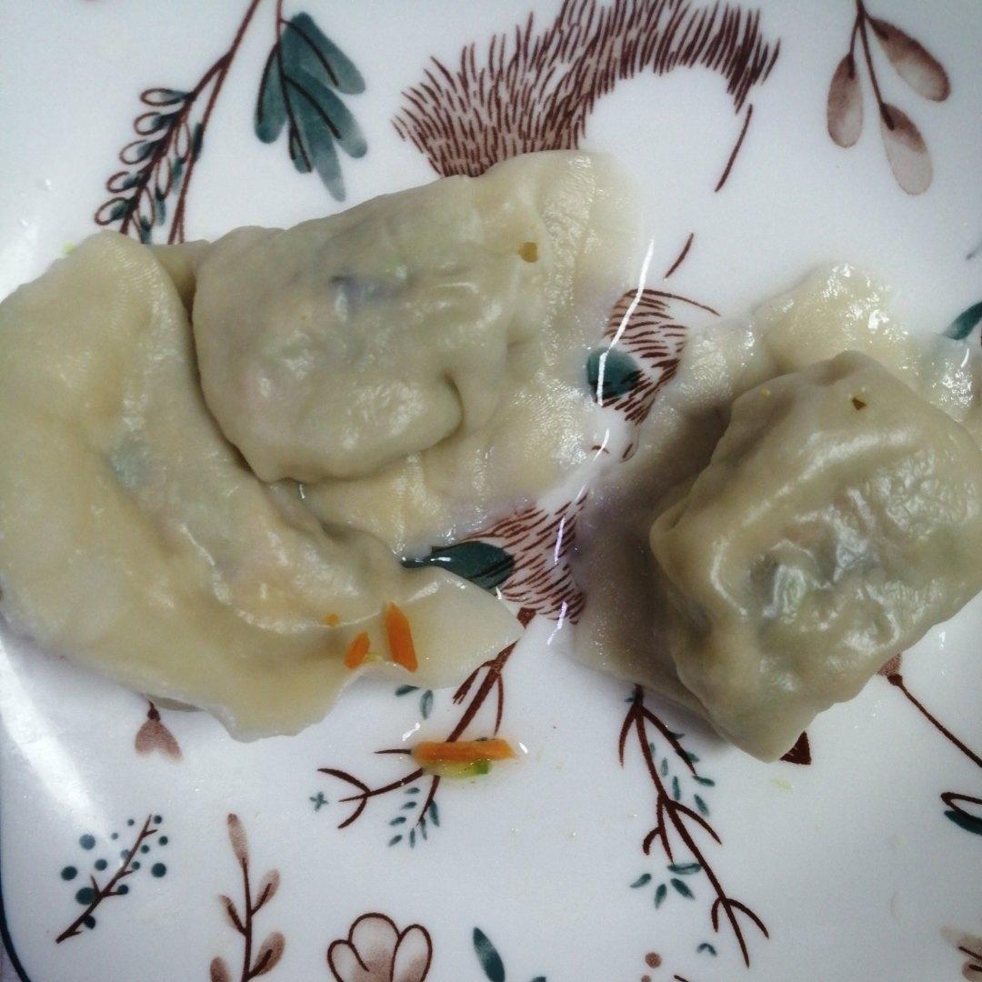 西葫芦鸡蛋虾皮饺子