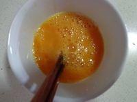 秋葵番茄虾米鸡蛋汤的做法 步骤1
