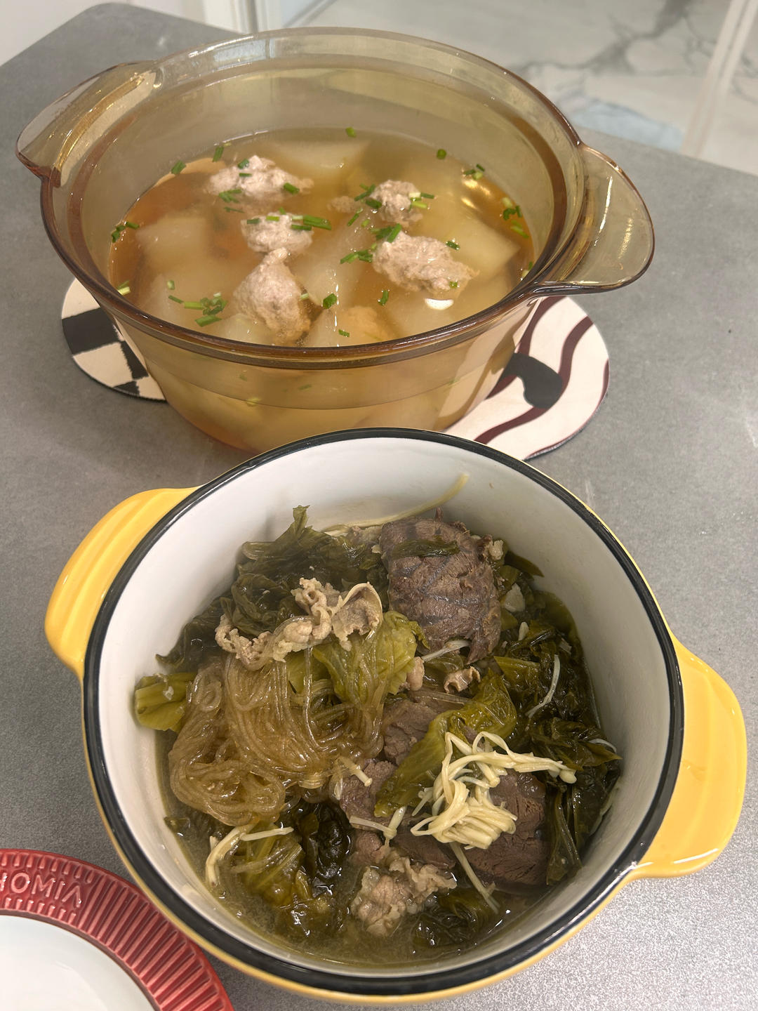 酸菜肥牛煲