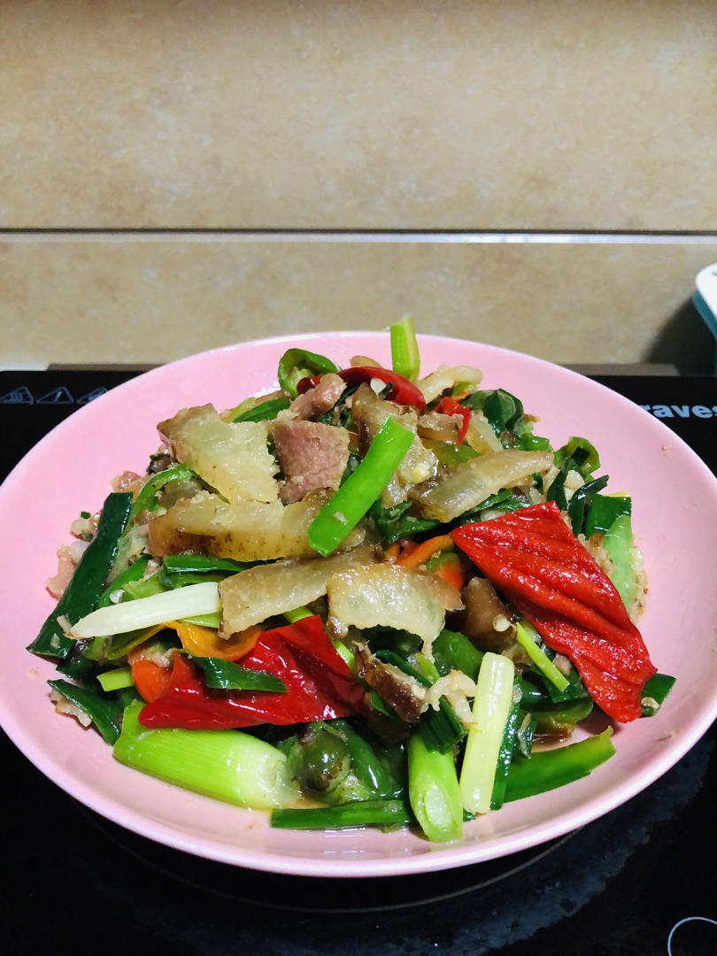 蒜苗炒腊肉