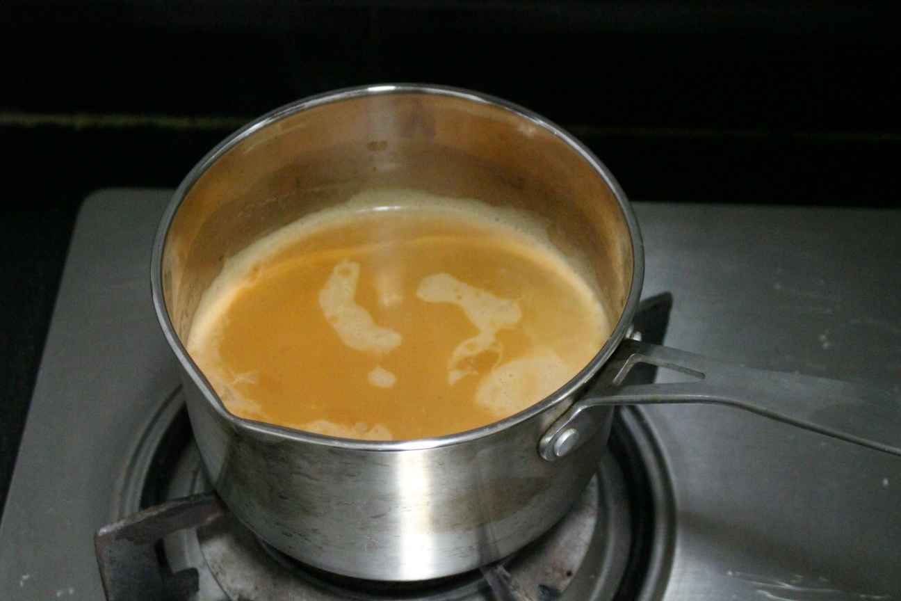 简易版手煮奶茶的做法