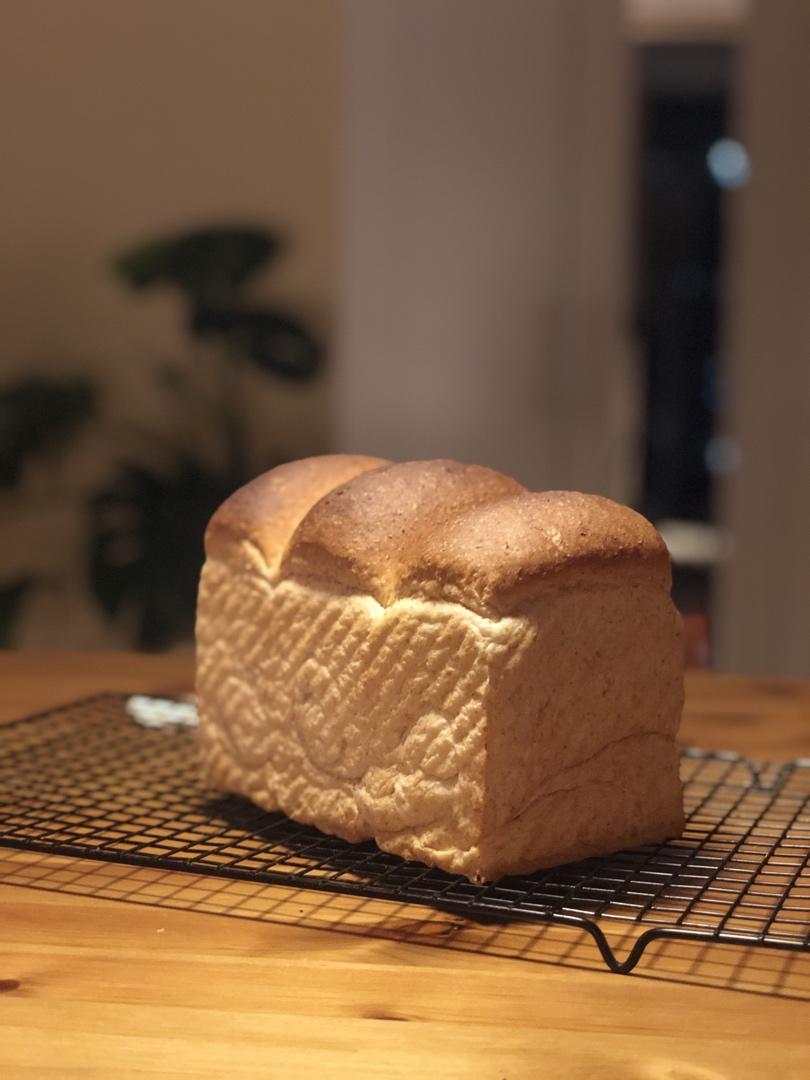 xiaosadan做的山崎丰亲授全麦烫种吐司