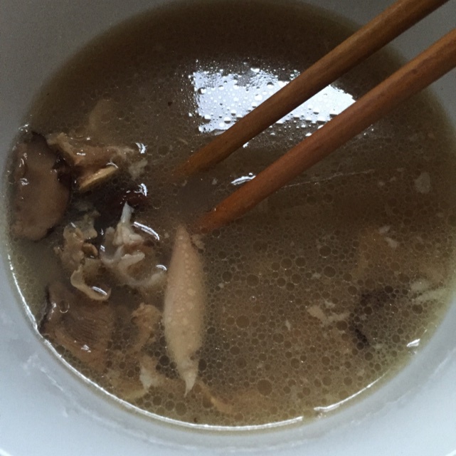 香菇炖鸡汤