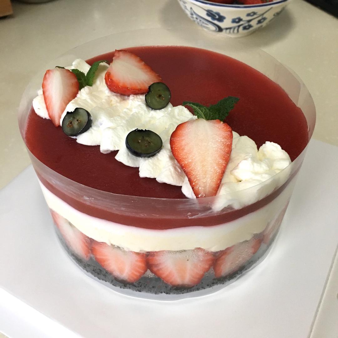 草莓淋面慕斯
