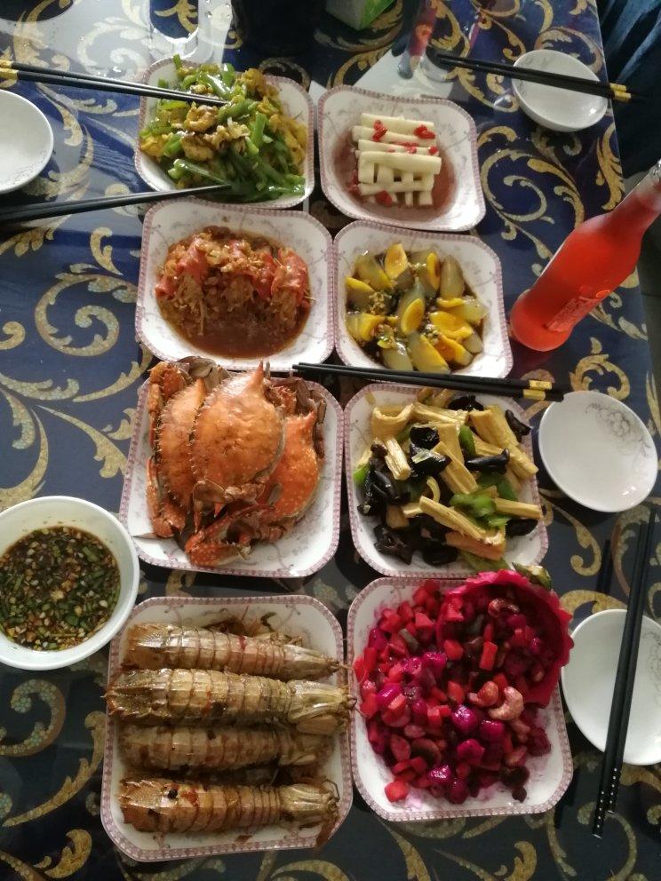 无油炸版的椒盐皮皮虾和巧拨虾壳的方法