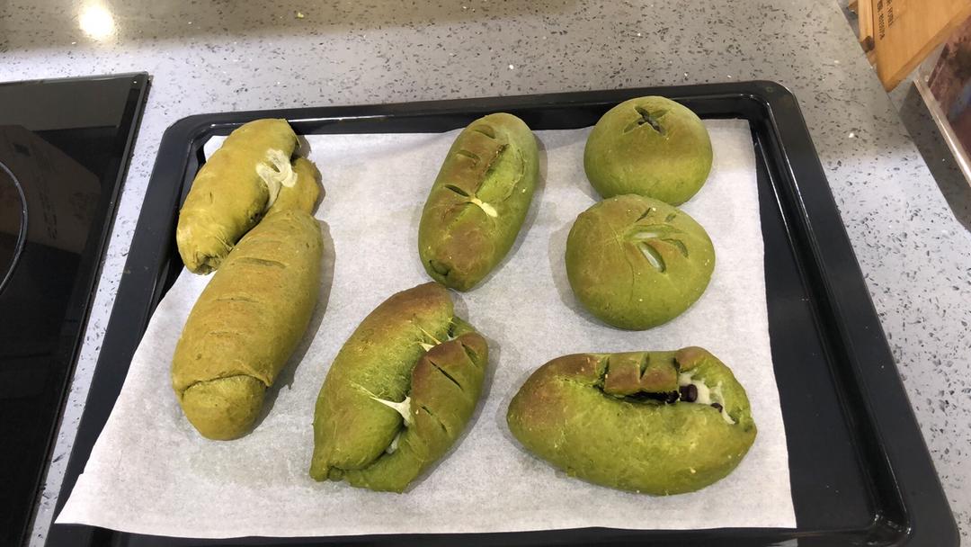 抹茶麻薯红豆软欧包