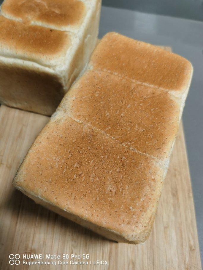 鲜奶红豆吐司