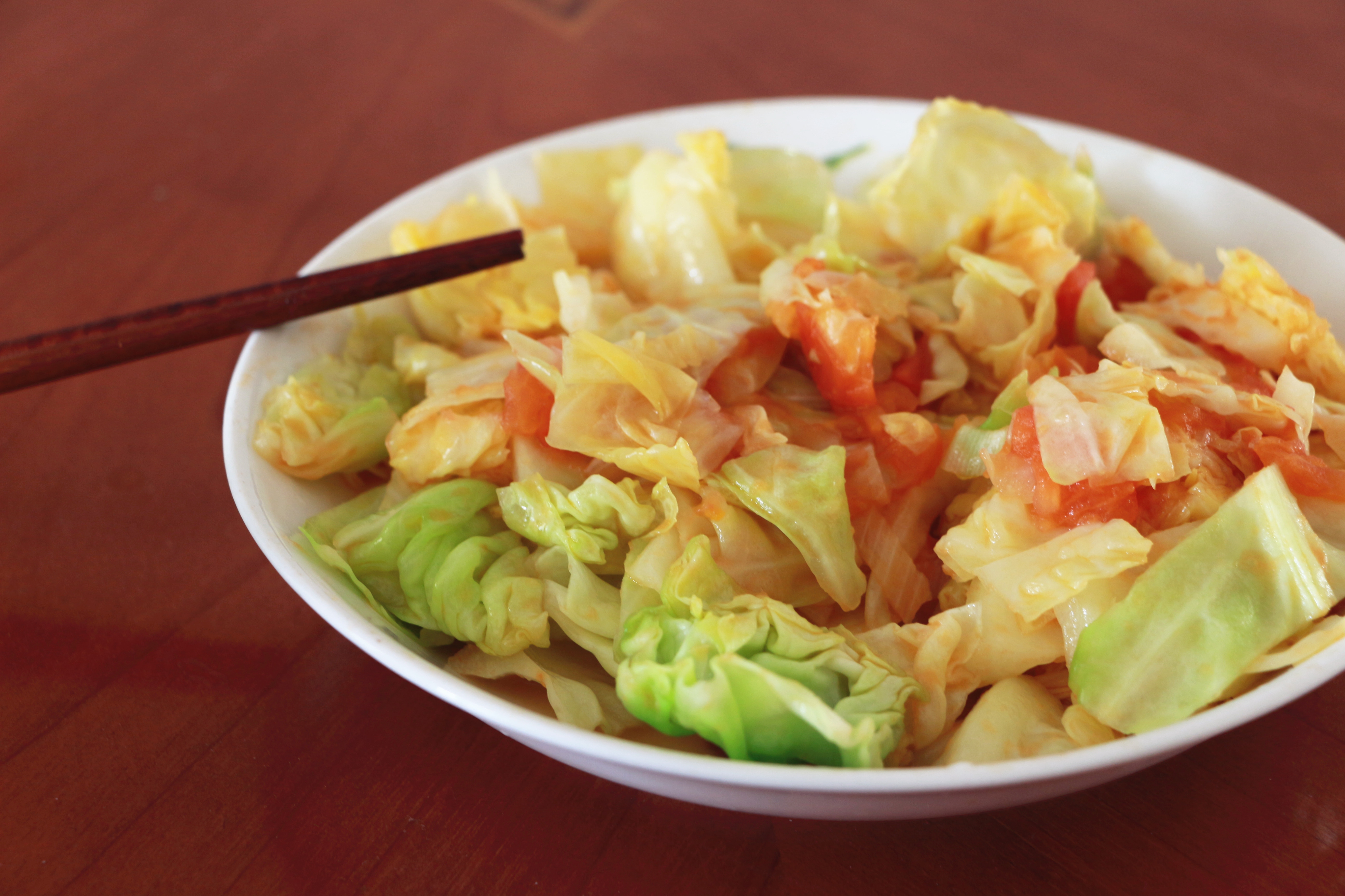 西红柿炒包菜丝