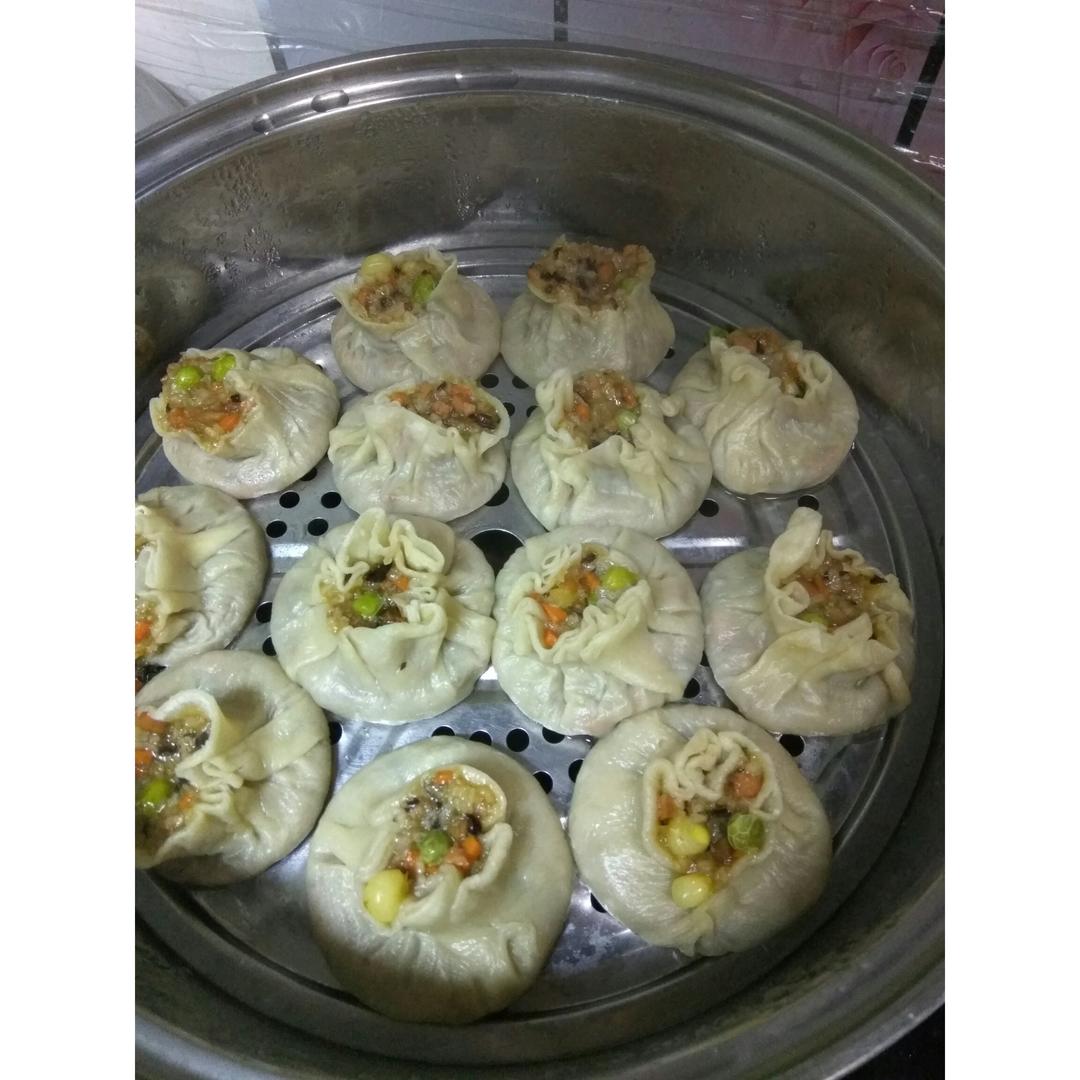 饺子皮咸蛋黄烧麦