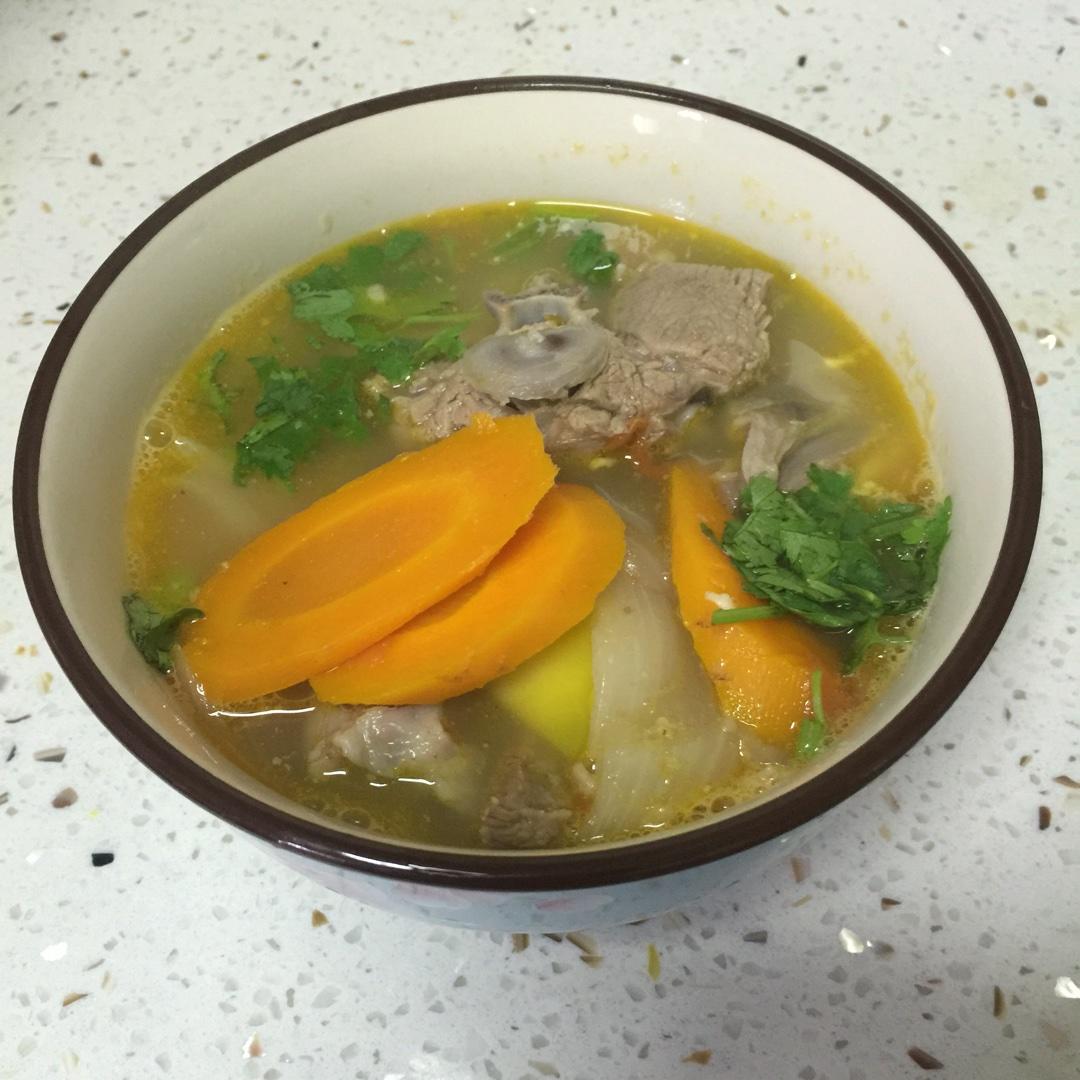 爸爸的菜谱：新疆羊肉汤的做法