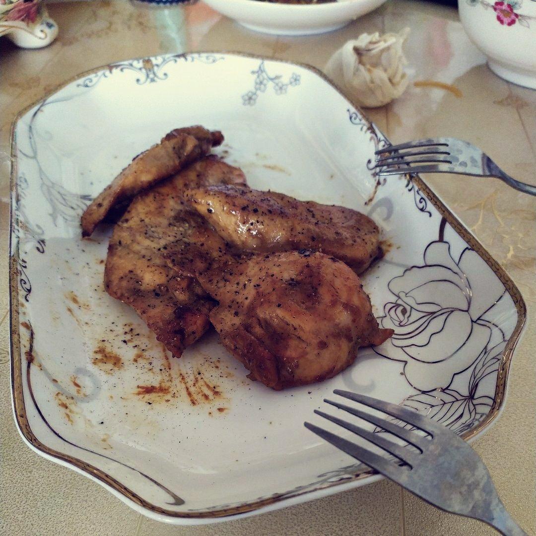 鲜嫩黑椒鸡脯肉